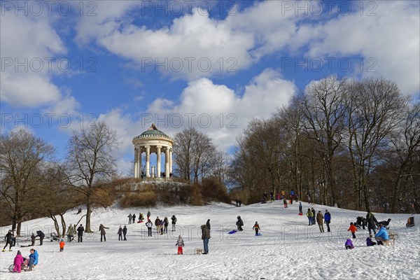 Sledging in front of the Monopteros