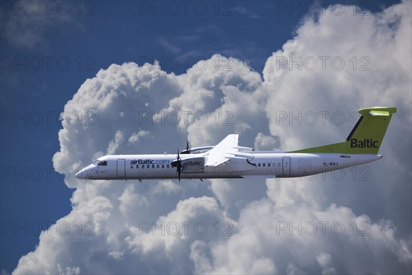 Aircraft YL-BAJ Air Baltic De Havilland Dash 8 in flight