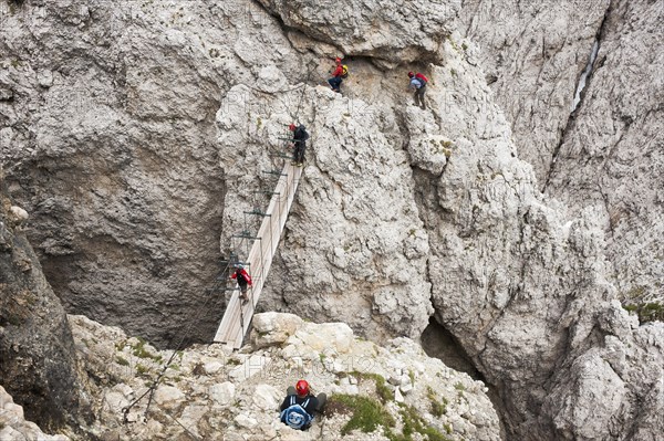 Suspension bridge at the Pisciadu fixed rope route