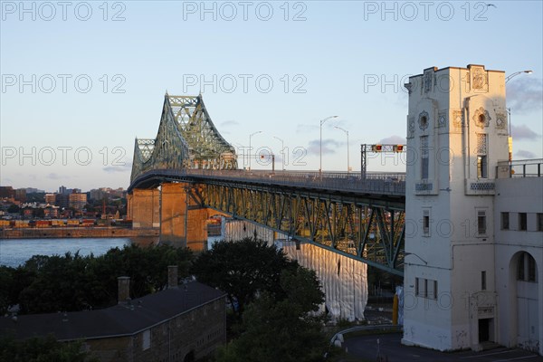 Jacques Cartier Bridge