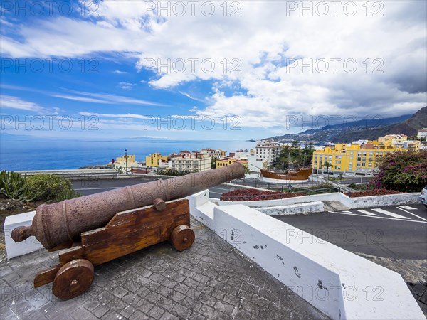 Cannon at the Castillo de la Virgen