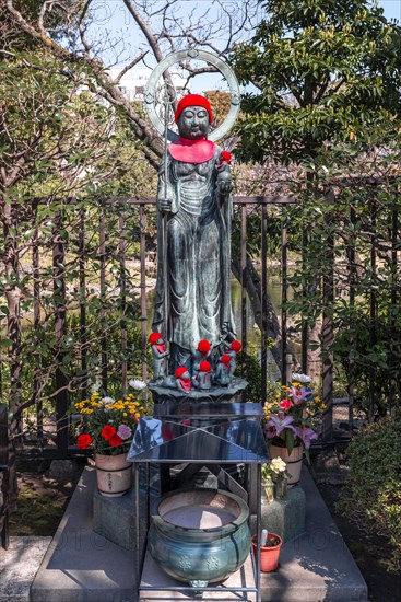 Statue of the Buddhist temple complex