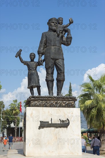 Monument to St. Nicholas in the city centre