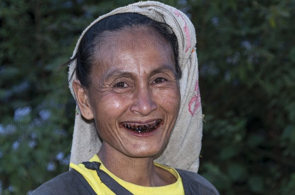 Smiling woman from the Lahu people