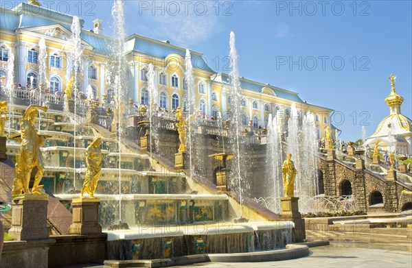 Palace and Grand cascade