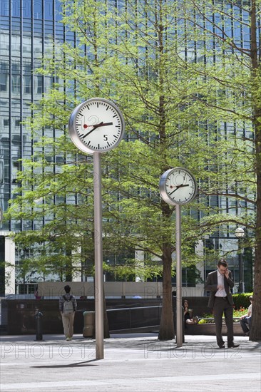 Canary Wharf clocks