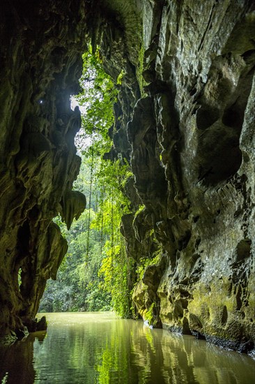 Caves of the Indios