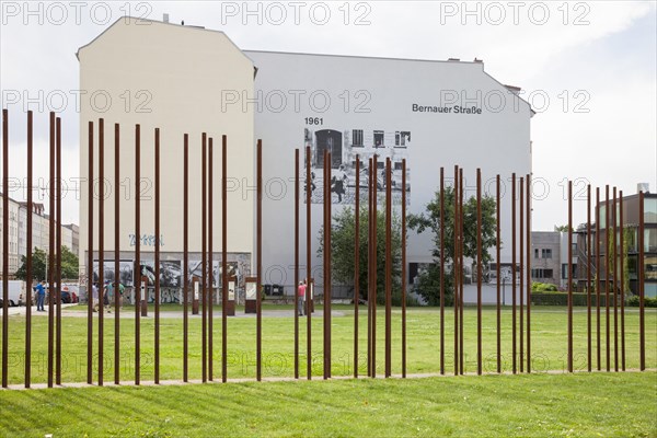 Metal bars symbolising the former course of the Berlin Wall