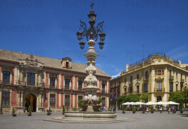 Plaza Virgen de los Reyes