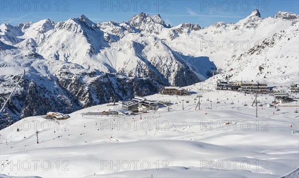 Winter sports center Silvretta Arena