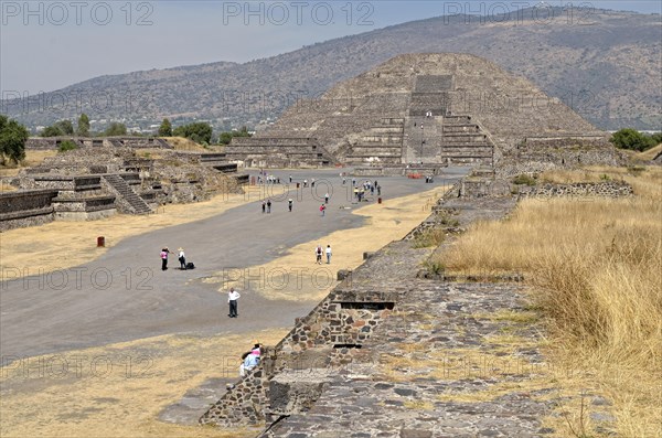 Avenue of the Dead or Calzada de los Muertos leading to the Pyramid of the Moon or Piramide de la Luna