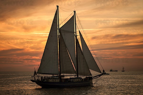 Evening sail with the two-masted schooner SS ""OBAN""