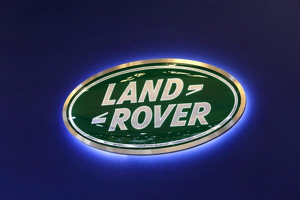 Land Rover company logo