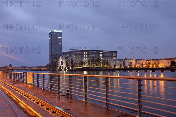 Molecule Man