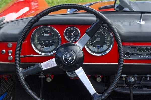 Dashboard of a vintage Fiat 1500 Spider