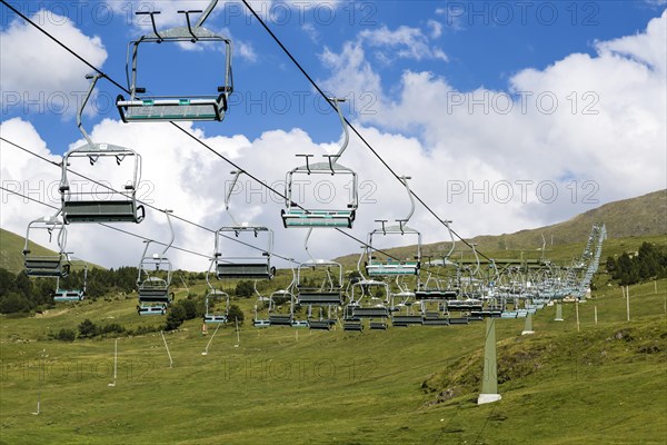 Chairlift on the Pla de Beret plateau