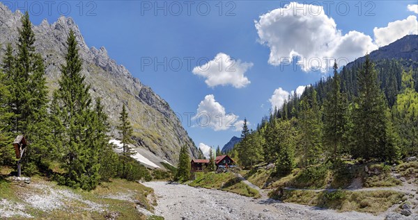 Hollental valley with old Hollentalanger Hut