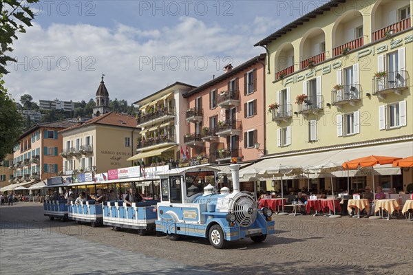 Tourist train