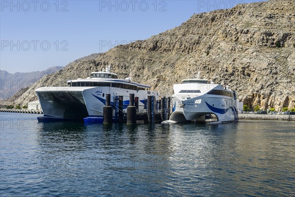 Fast ferry from Khasab to Muscat