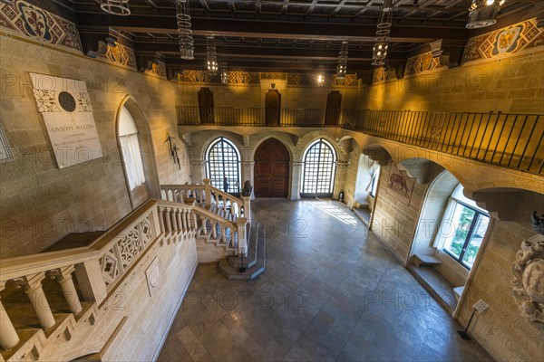 Hall in the Government Palace