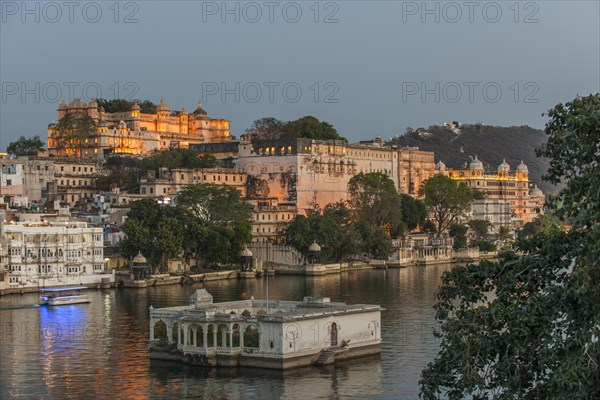 City Palace of the Maharaja on Lake Pichola