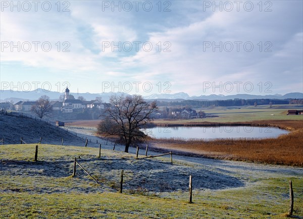 Iffeldorf and lake Fohnsee or Ostersee