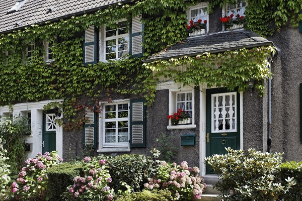 Idyllic townhouse from the 1920s