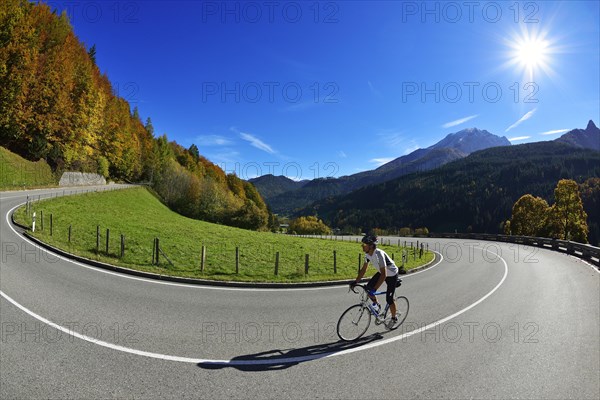 Cyclist riding along the Hochalpenstrasse