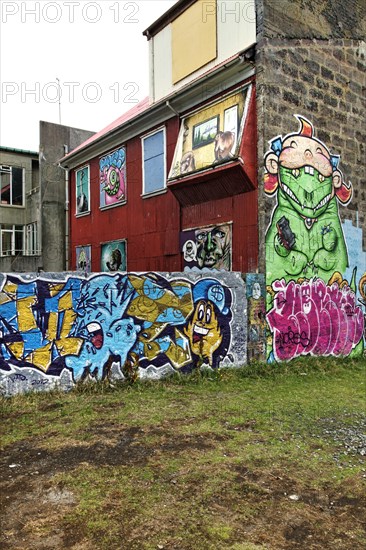 Graffiti wall