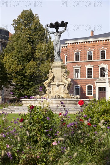 Muschelminna-Brunnen fountain on Postplatz square