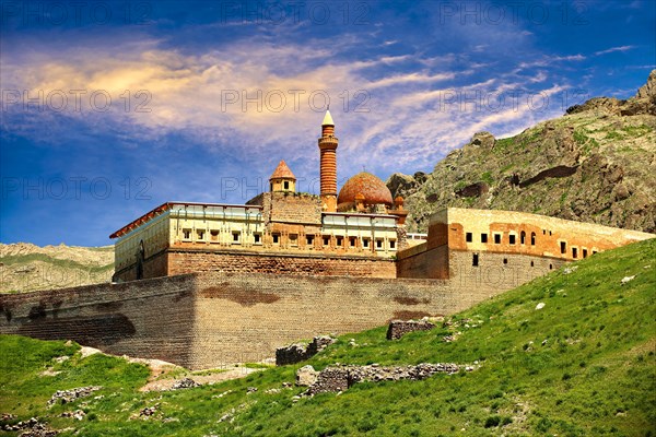 18th century Ottoman architecture of the Ishak Pasha Palace