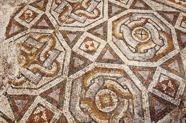 4th century A.D. geometric floor mosaics of the late Roman period