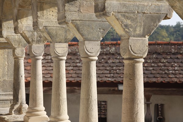 Romanesque arcades