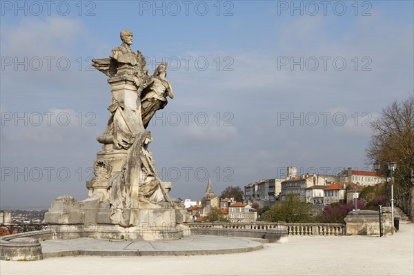 Sadi Carnot monument