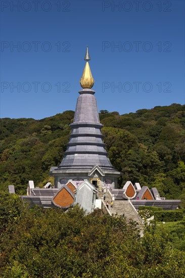 Phra Mahathat Naphamethinidon temple complex