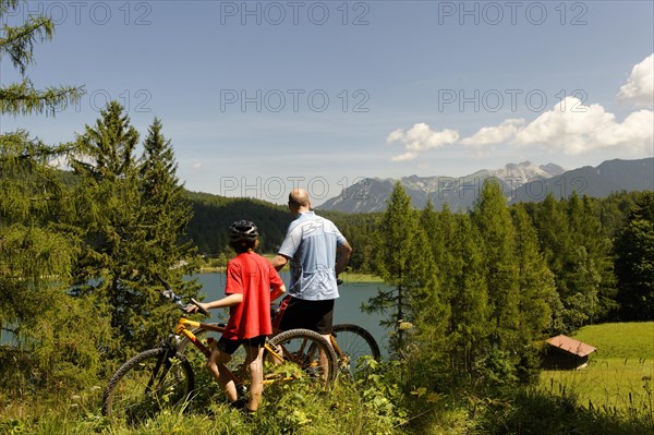 Cycling tour with mountain bikes