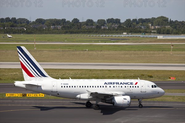 Airfrance F-GUGG Airbus A 318 aircraft on the manoeuvring area