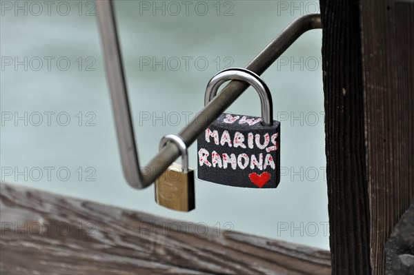 Love locks