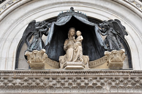 Statue of the Virgin Mary