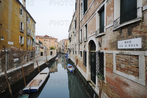 Houses on the Rio de San Stin canal