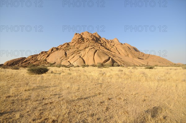 Savannah landscape with granite rocks of the Pontok Mountains