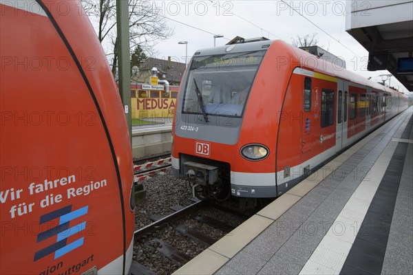 Class 423 S-Bahn train carriages being connected