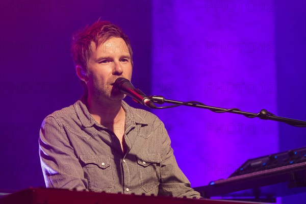 Keyboardist Stefan Wagner from the Swiss pop band Lovebugs performing live in the Schueuer concert hall