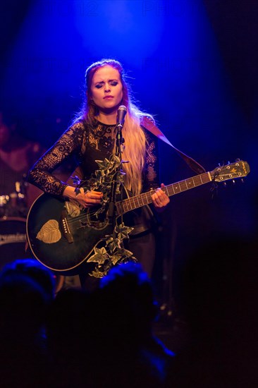 British folk-pop singer Kyla La Grange performing live in the Schueuer concert hall