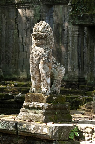 Guardian lion made of stone at the East Gate