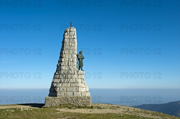 Memorial dedicated to the Diables Bleus