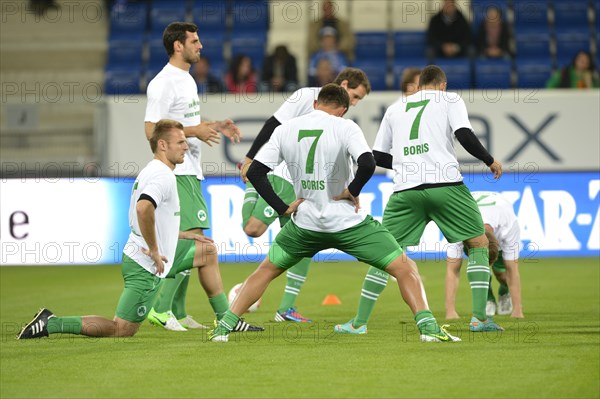 Team SpVgg Greuther Furth during warm-up wearing shirts of Boris VUKCEVIC