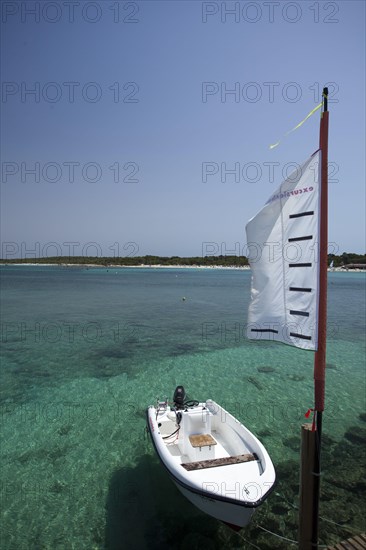 Sailing boat