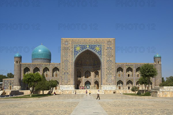 Tilya-Kori Madrasah