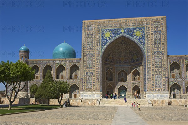 Tilya-Kori Madrasah